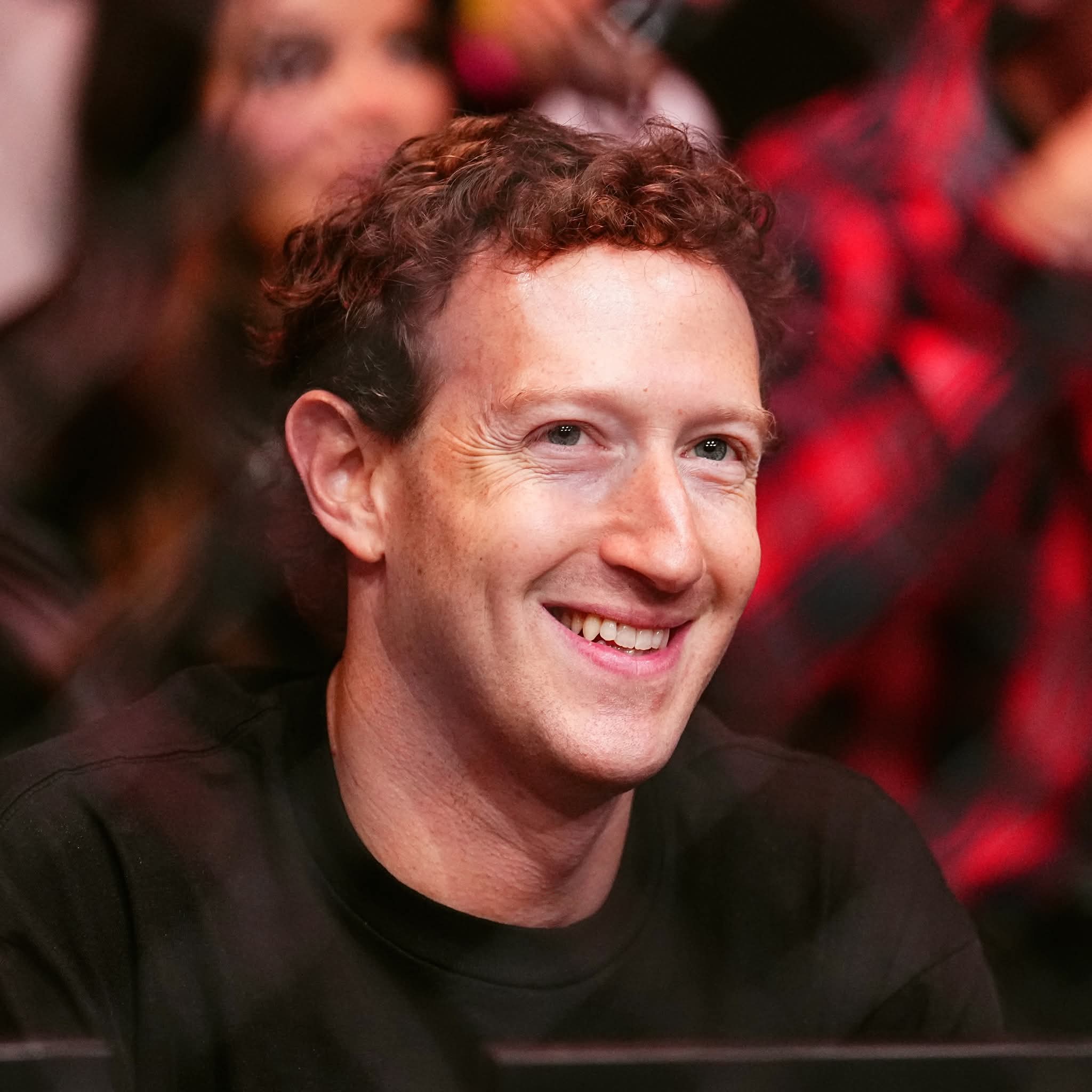 FB_IMG_1751639378883 🚨 Zuckerberg Envolvido em Polêmica na Casa Branca Durante Reunião Sobre Caças F-47: Verdade ou Mal-Entendido?