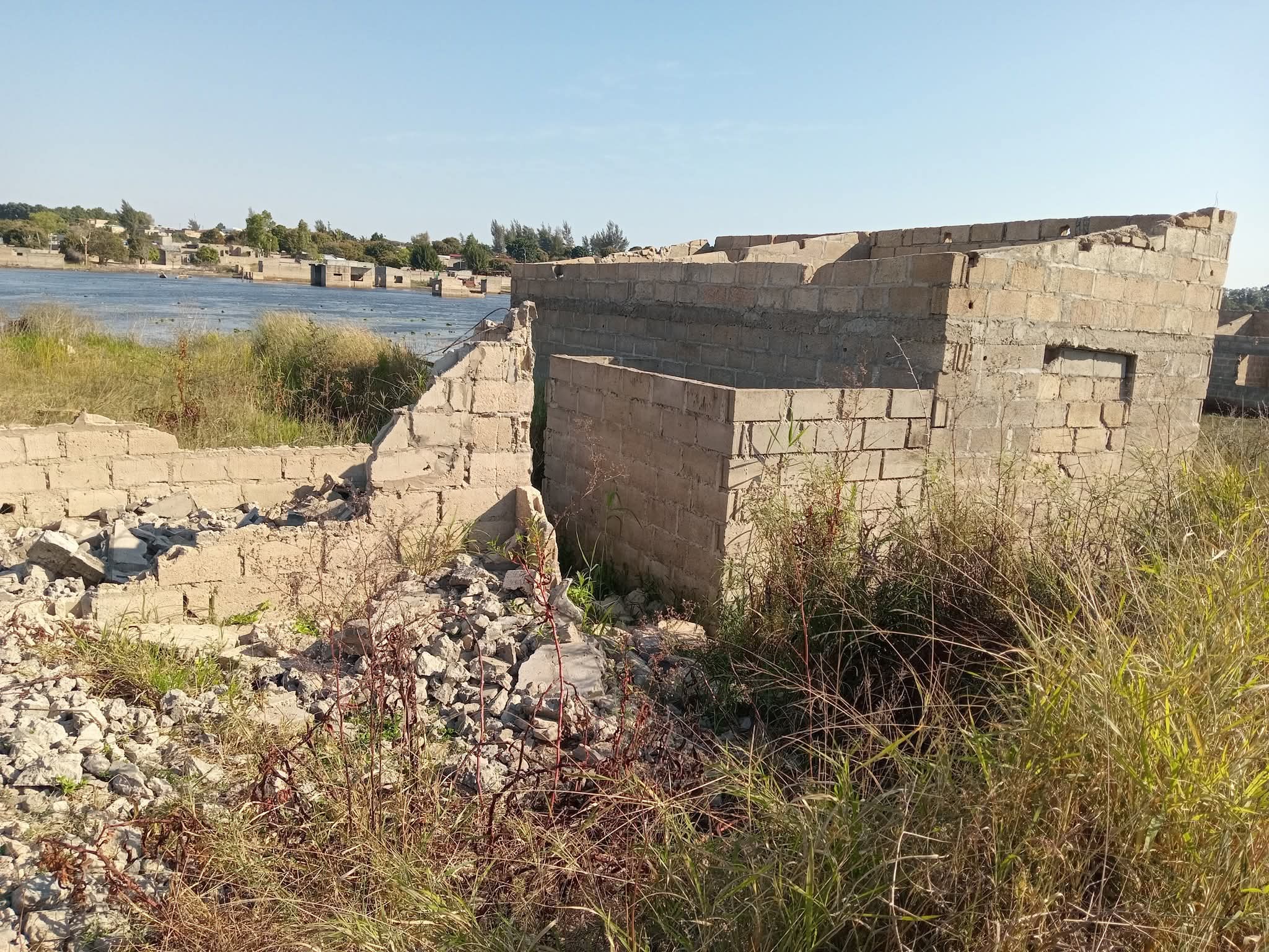 FB_IMG_1754856087022 📍 VIDAS E SONHOS ROUBADOS PELAS ÁGUAS — A TRAGÉDIA SILENCIOSA DE RICATLA