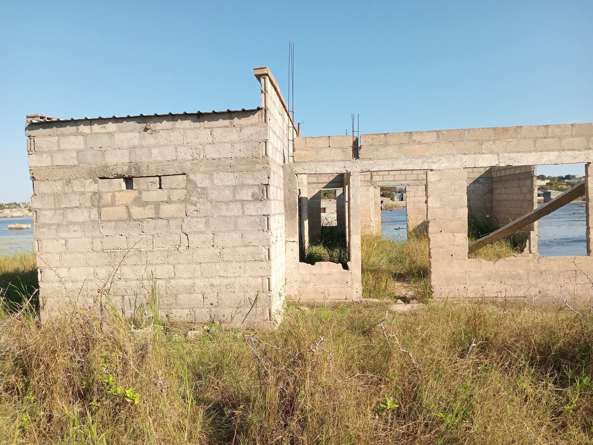 FB_IMG_1754856099814 📍 VIDAS E SONHOS ROUBADOS PELAS ÁGUAS — A TRAGÉDIA SILENCIOSA DE RICATLA